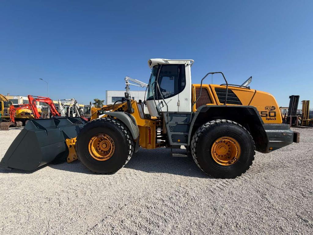 Liebherr L550 Photo 8