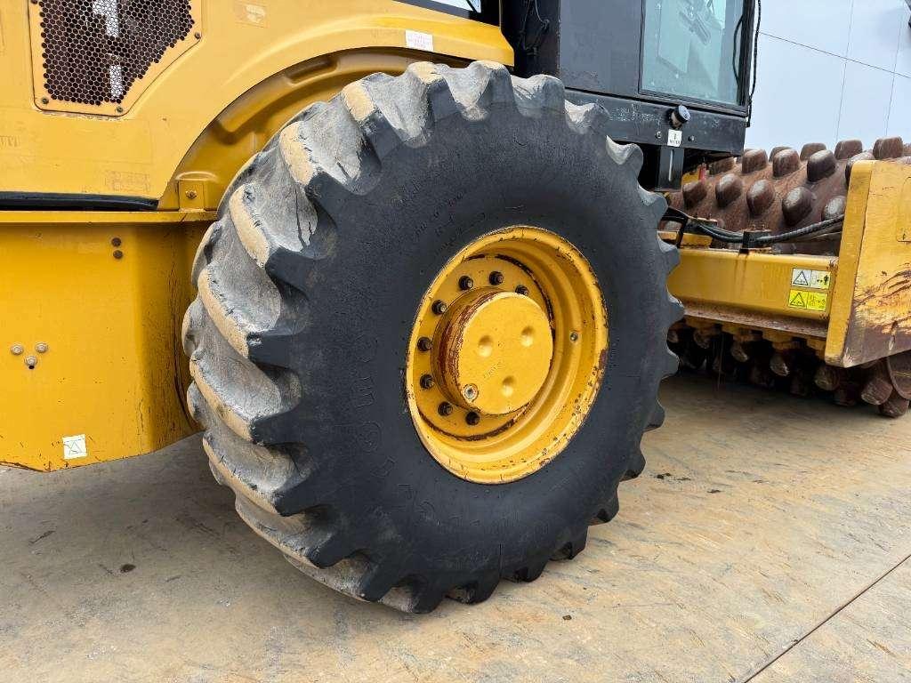 Caterpillar CP74 - Airco / Pat Foot Roller Photo 18
