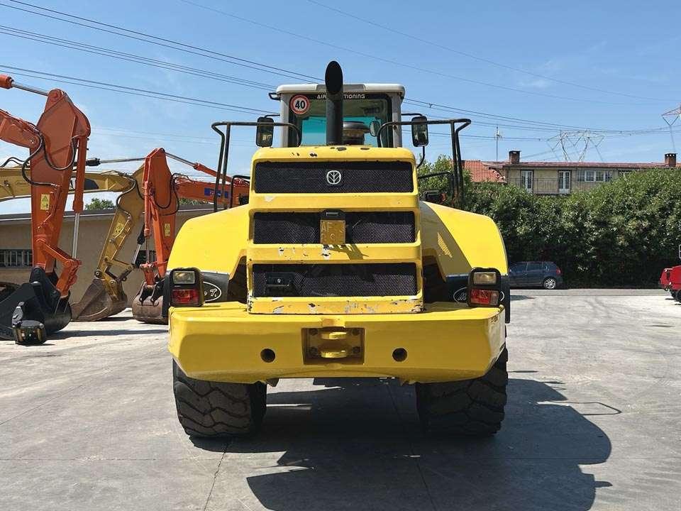 New Holland W270 Photo 23