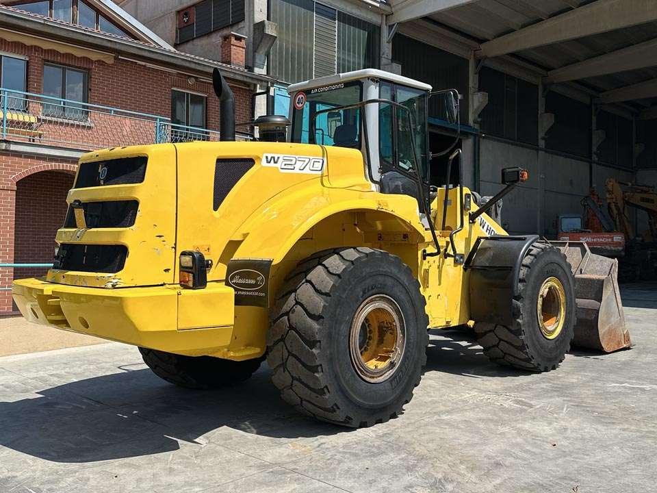 New Holland W271 Photo 22
