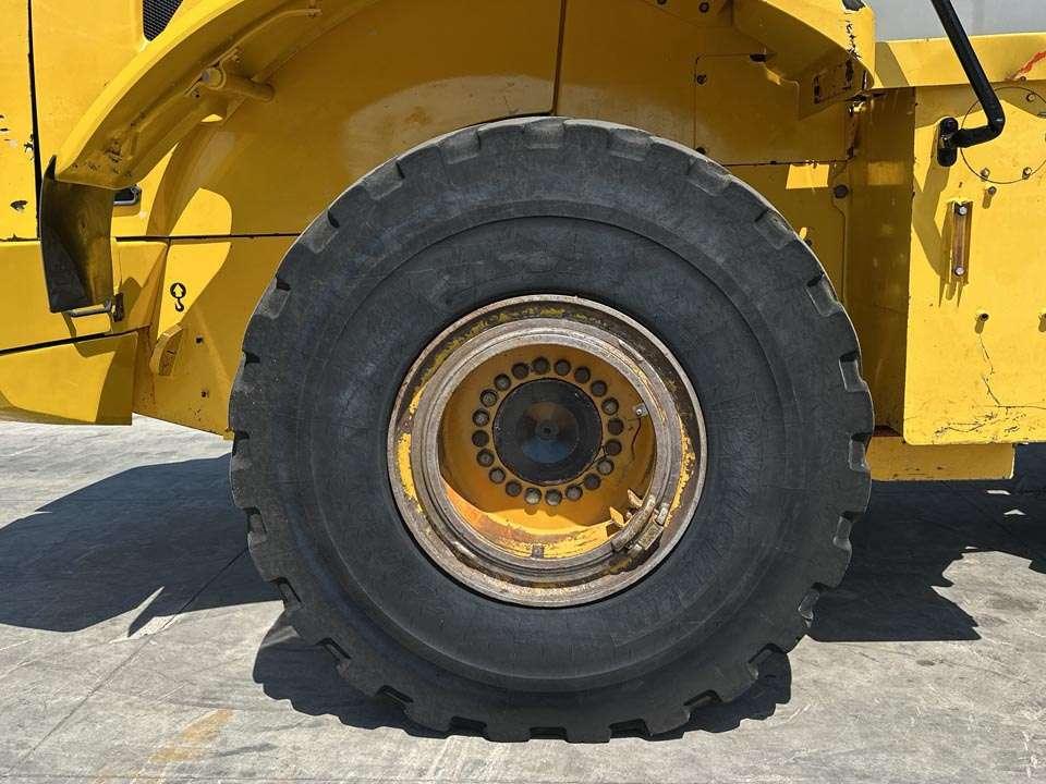 New Holland W271 Photo 4