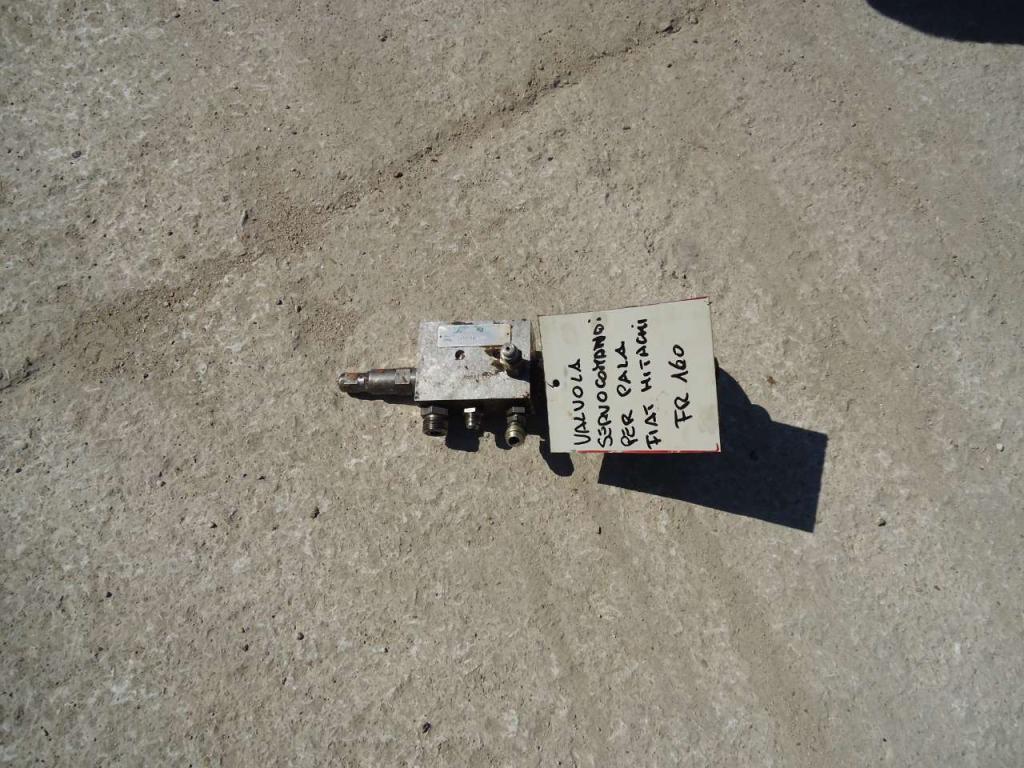 Servo-operated valve for Fiat Hitachi FR160 Photo 1
