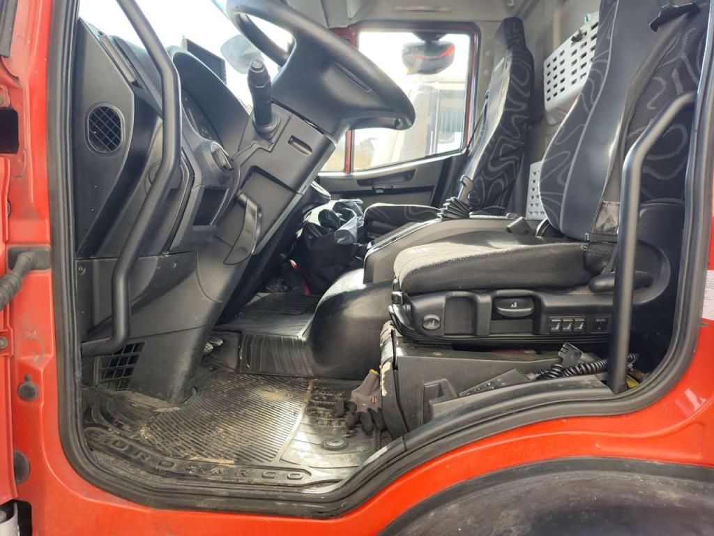 Iveco EUROCARGO 150-280 Photo 14