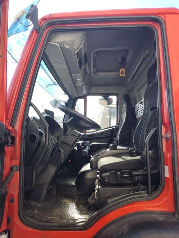 Iveco EUROCARGO 150-280 Photo 9