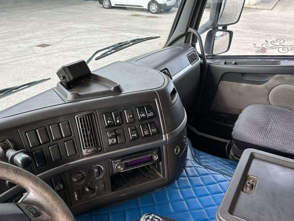 Volvo FM 9 4x2 Photo 15