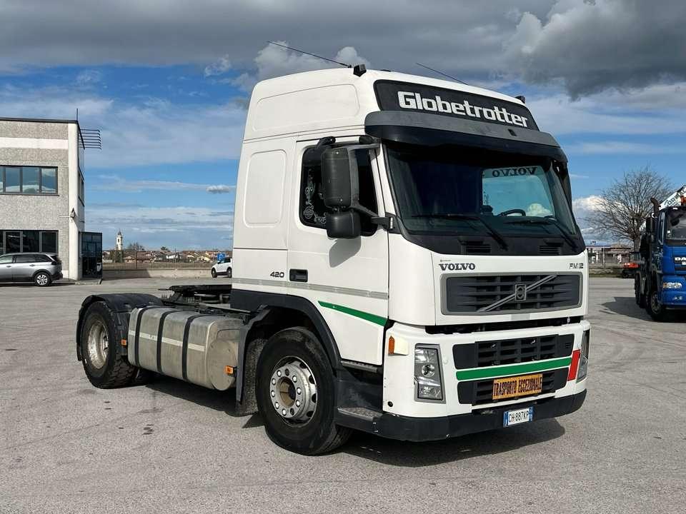 Volvo FM 9 4x2 Photo 17