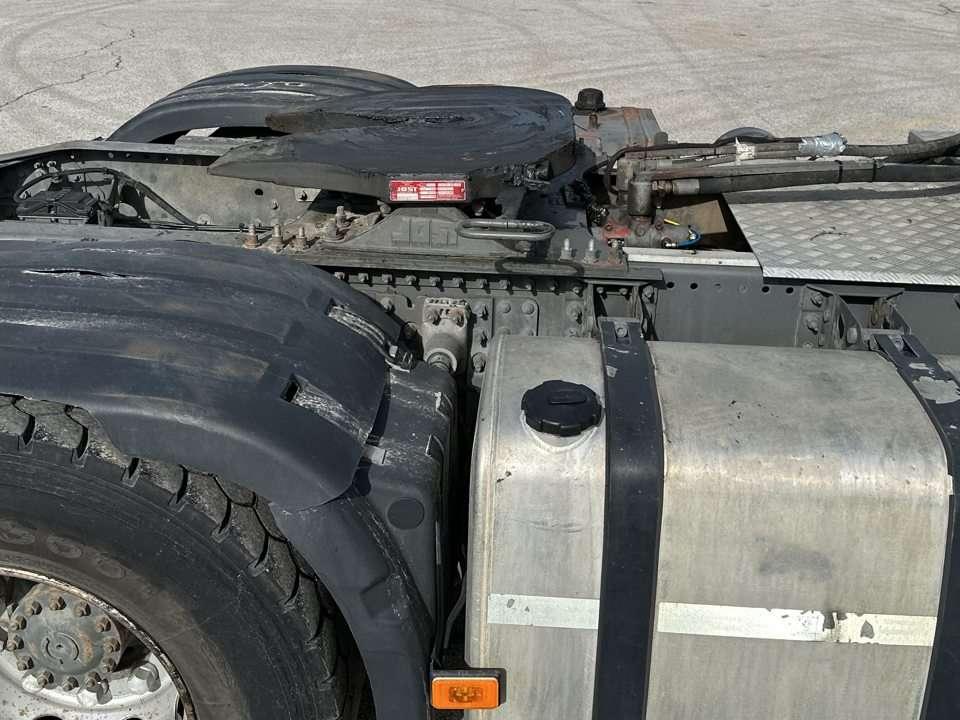 Volvo FM 9 4x2 Photo 8