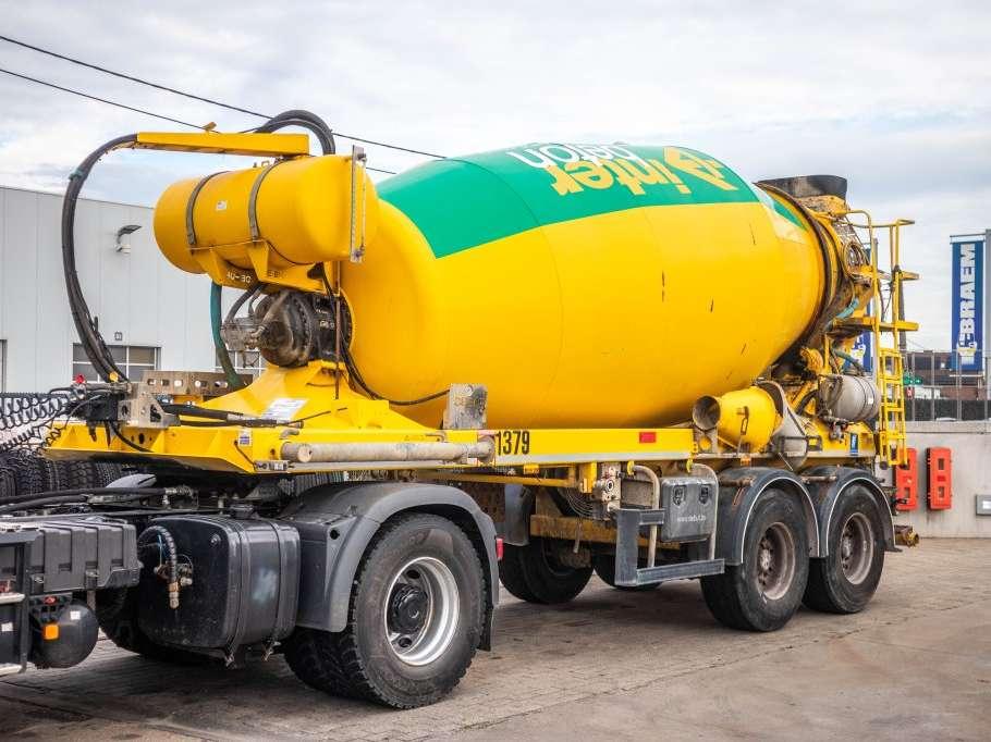 De Buf BETON MIXER/MALAXEUR/MISCHER10M3 Photo 1