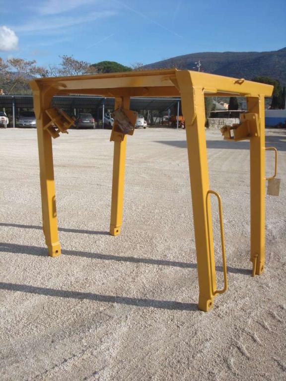 Rollover protective structure for FIAT ALLIS -  DOZER FL20 - FD20 Photo 4