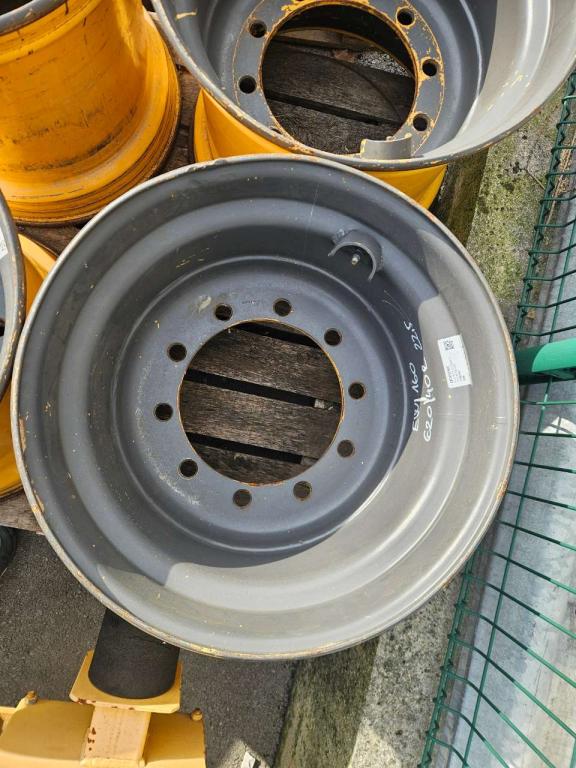 20.00 x 22.5 Rims for wheel excavators Photo 3