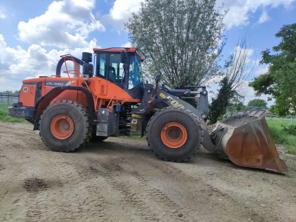 Doosan DL420-5 Photo 4