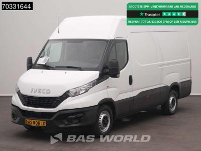 Iveco Daily 35S14 L2H2 Airco Cruise 3500kg trekgewicht Euro6 3520L Airco Cruise control sold by BAS World B.V.
