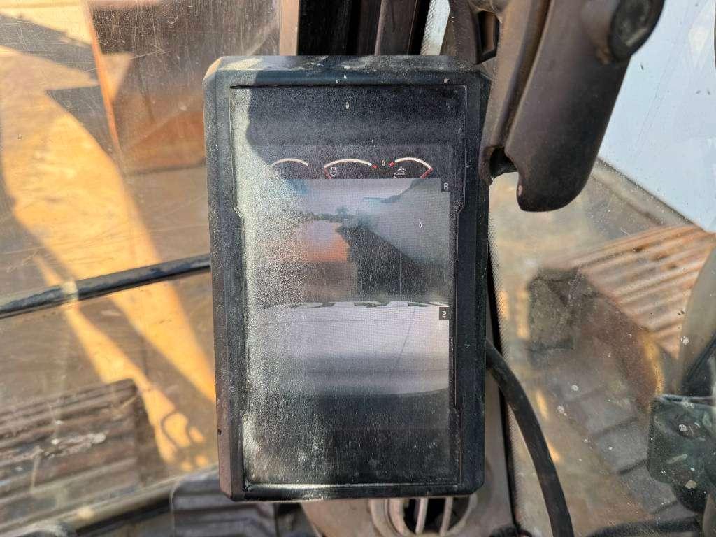 Volvo EC250EL - Hammer Lines / Quick Coupler Photo 10