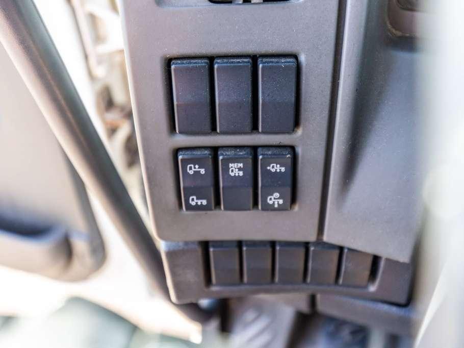 Renault PREMIUM 340 DXI+DHOLLANDIA 2T. Photo 18