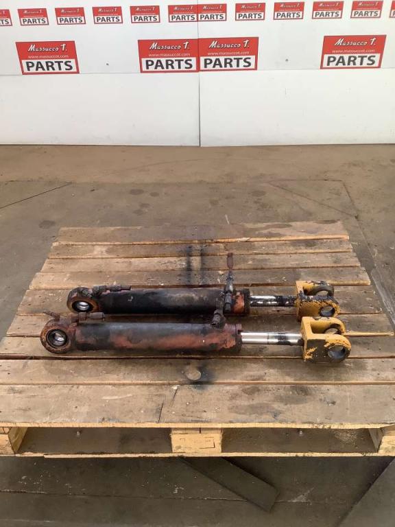 Steering piston for Caterpillar 924G Photo 1