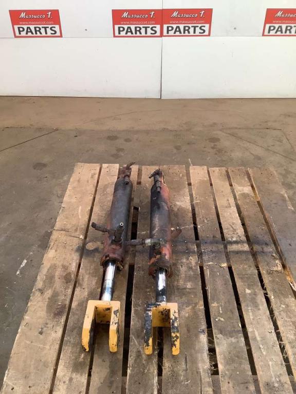 Steering piston for Caterpillar 924G Photo 2
