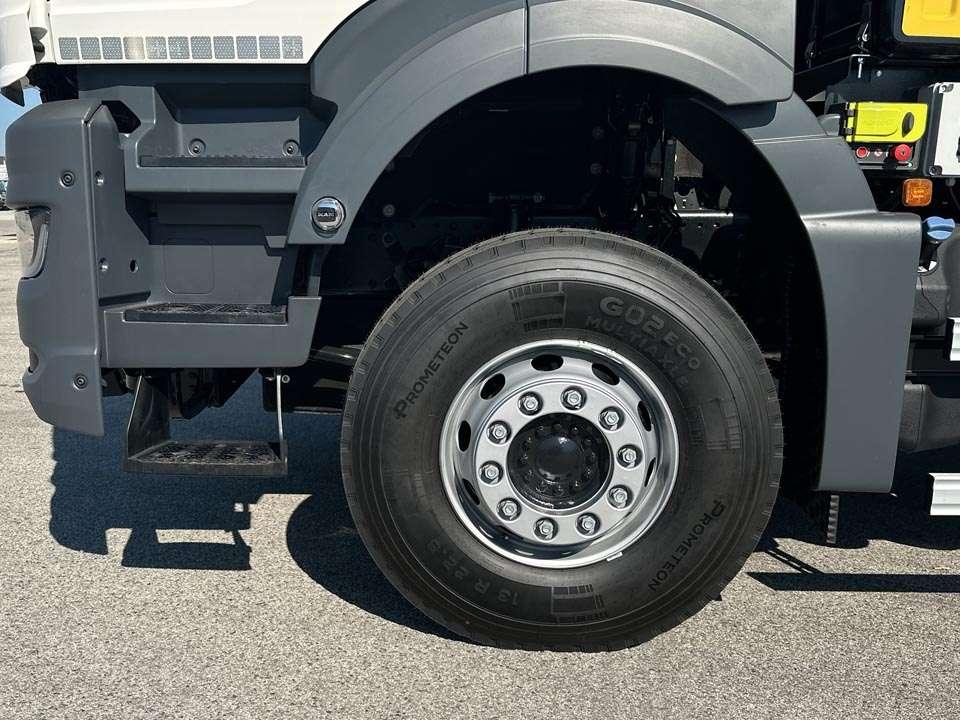 Man TGS 33.520 6x4 Photo 12