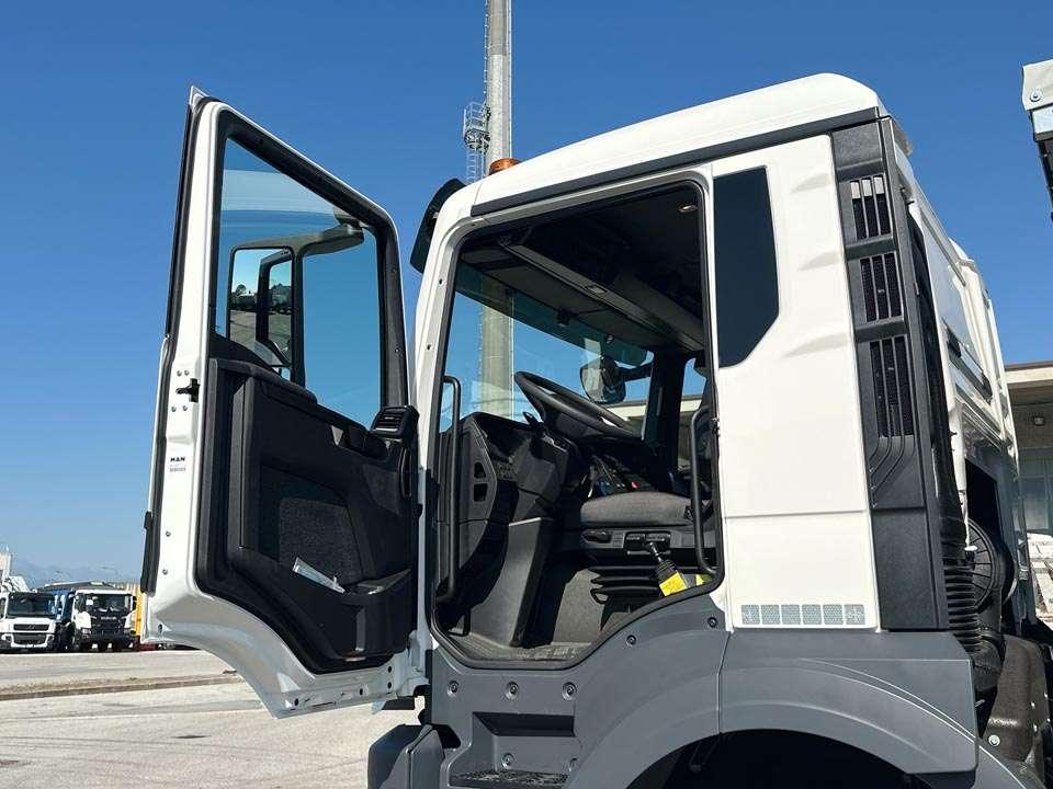Man TGS 33.520 6x4 Photo 17