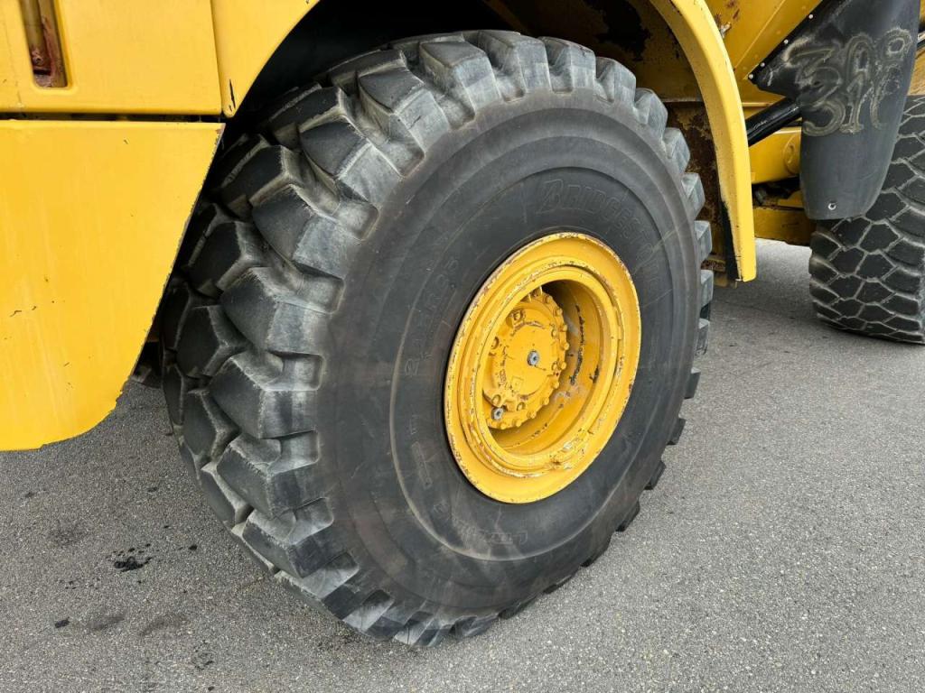 Caterpillar 740B Photo 12