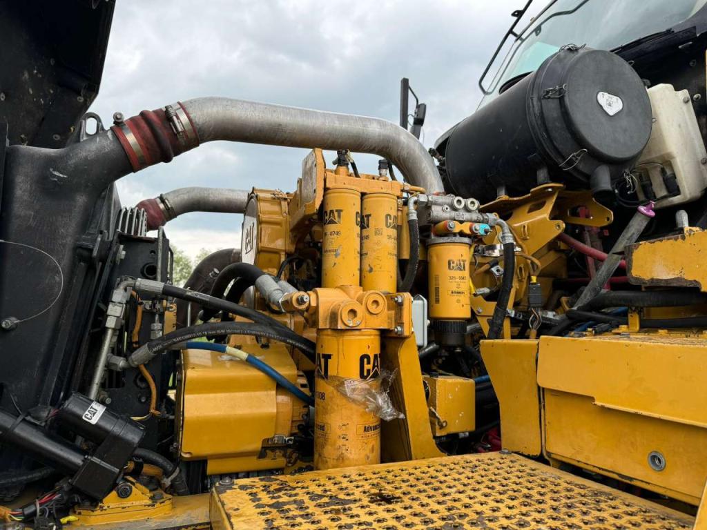 Caterpillar 740B Photo 18