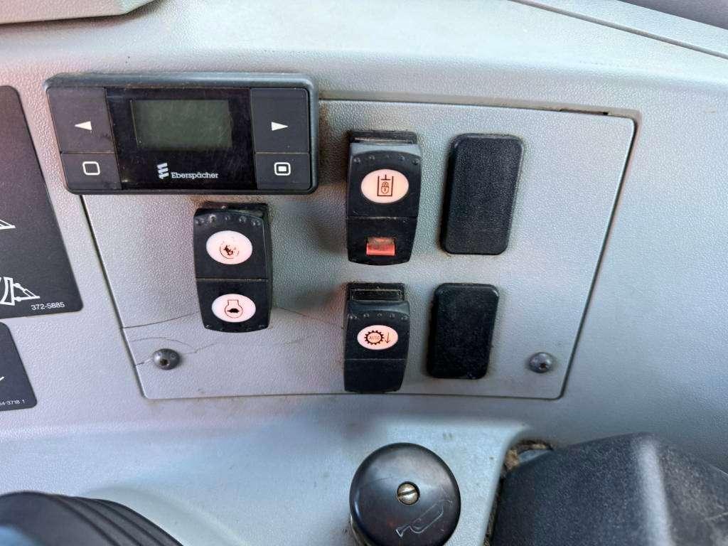 CAT D8T LGP - GERMAN / Top Condition! Photo 16