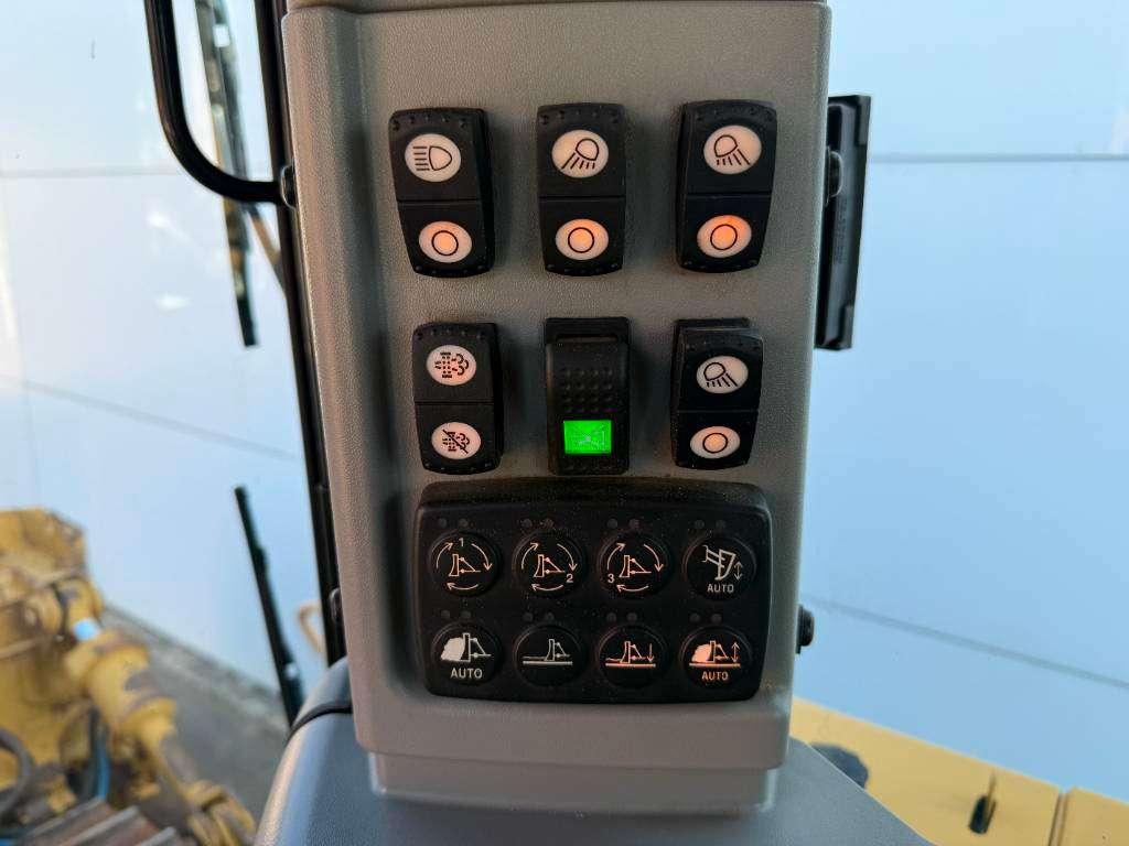 Caterpillar D8T LGP - GERMAN / Top Condition! Photo 13
