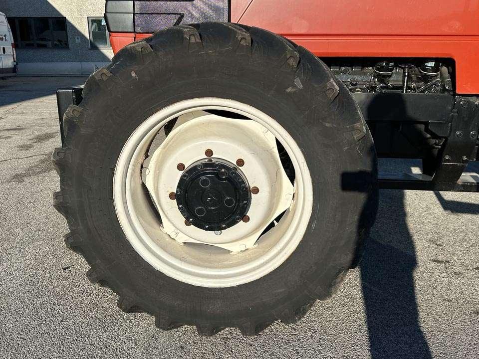 Fiat F100 DT 4X4 Photo 4