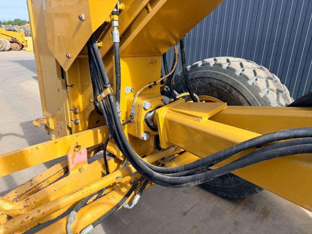 Caterpillar 140M2 Photo 16