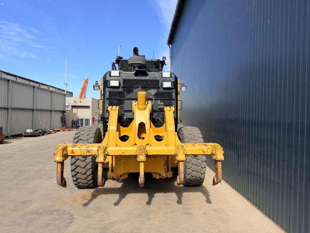 Caterpillar 140M2 Photo 6