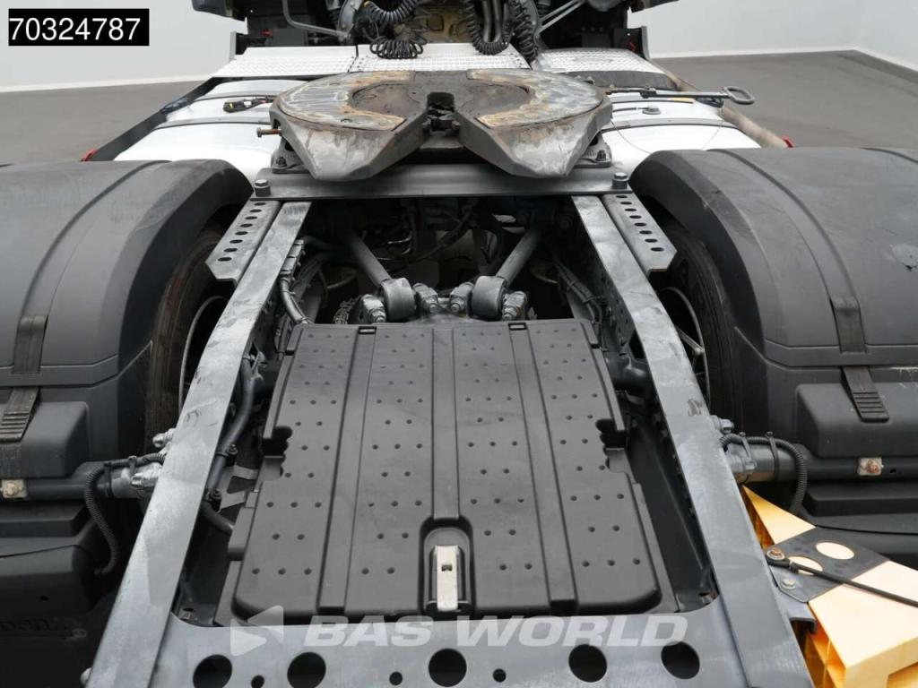 Mercedes-Benz Actros 1851 4X2 BigSpace Retarder 2xTanks ACC Photo 20