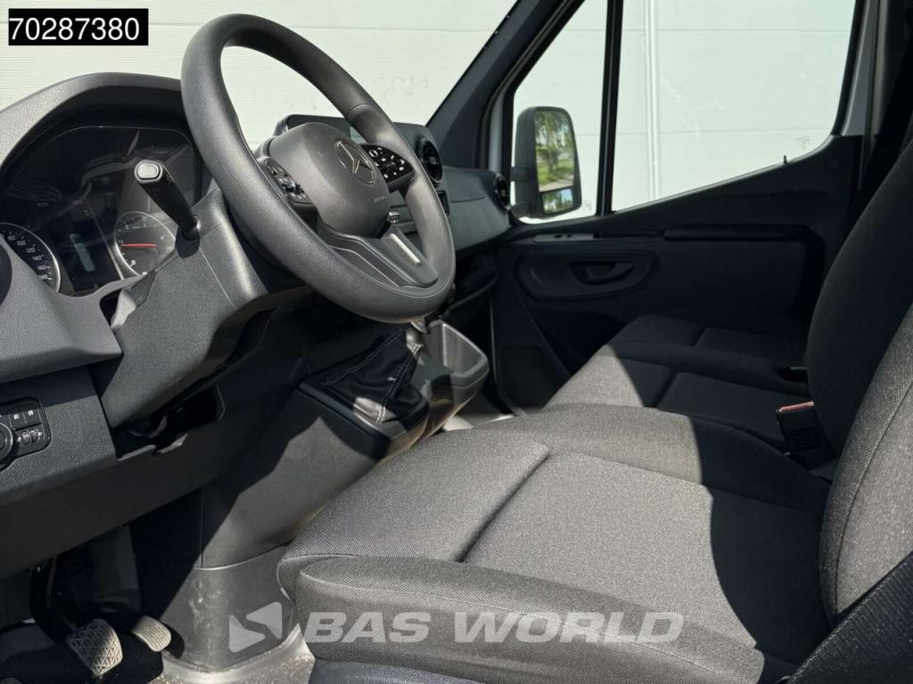 Mercedes Sprinter 317 CDI A/C Cruise control Photo 12