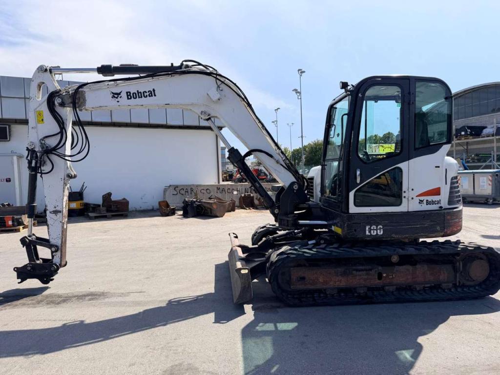 Bobcat E80 Photo 1