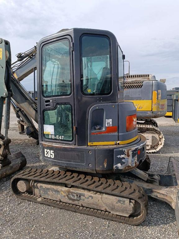Bobcat E-35 BB-E47R Photo 1