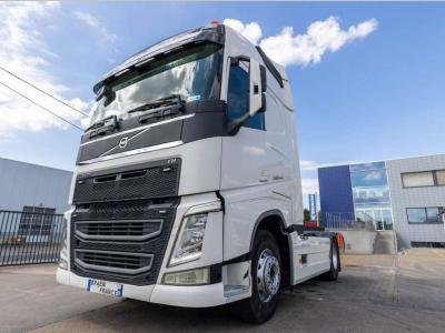Volvo FH500+HYDR sold by Braem NV