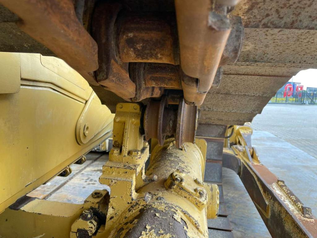 Caterpillar D6T LGP Photo 12