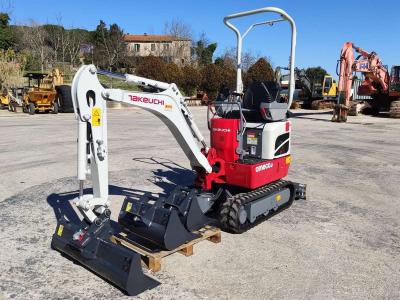 Takeuchi TB210R sold by Omeco Spa
