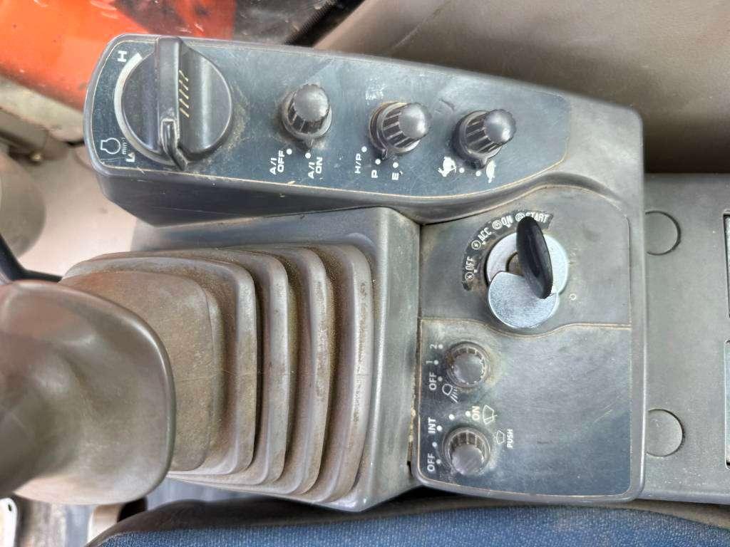 Hitachi ZX110-3 - Hammer Lines / Quick Coupler Photo 10