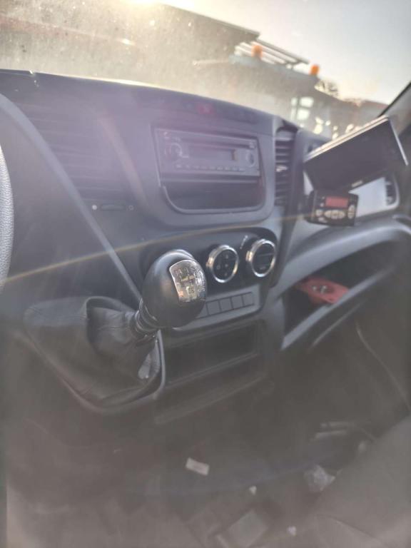 Iveco DAILY 35-130 Photo 5
