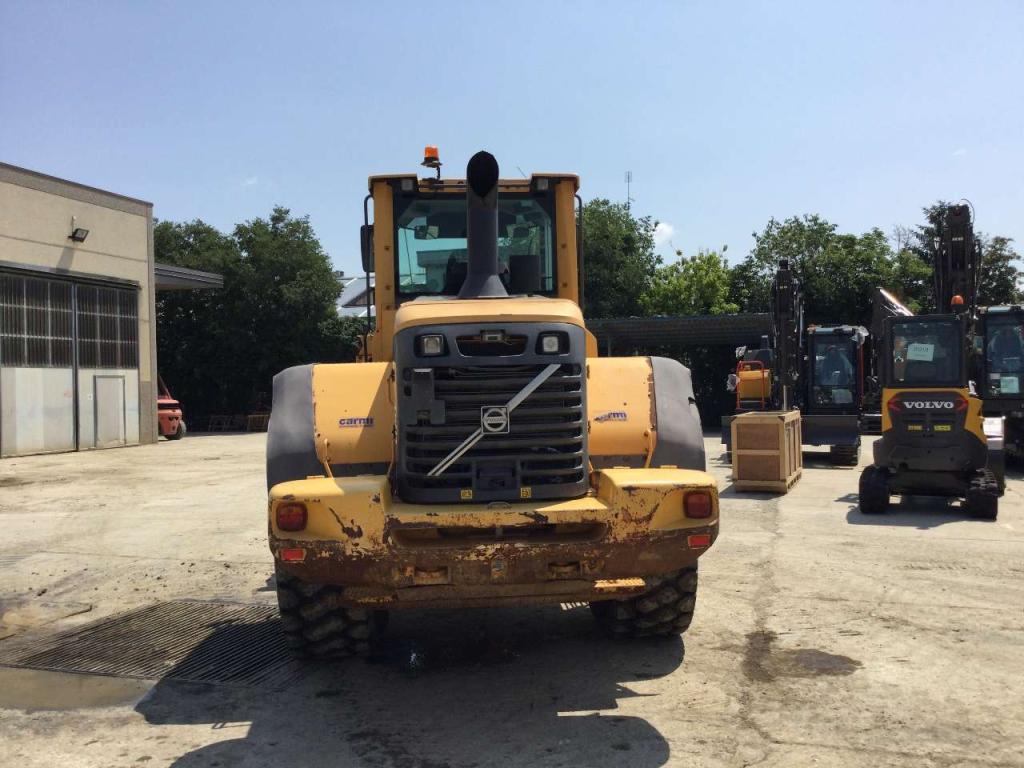Volvo L110F Photo 5