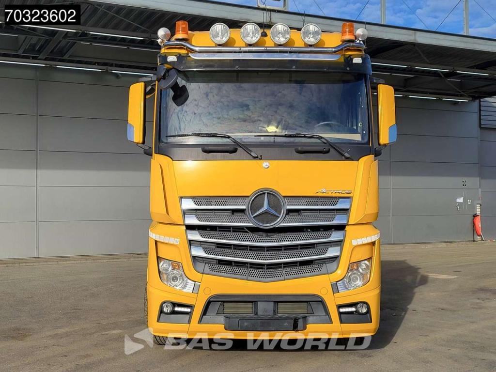 Mercedes-Benz Actros 2563 Actros 6X2 Photo 9