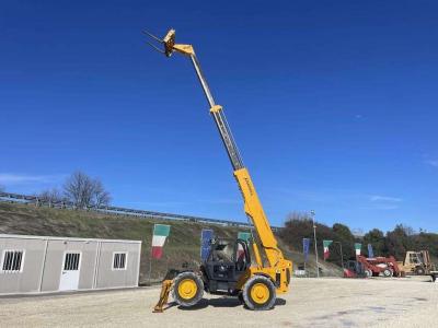 JCB 532-120 sold by Zeta Macchine Srl