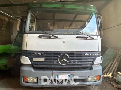 Mercedes-Benz ACTROS 1831 Photo 1