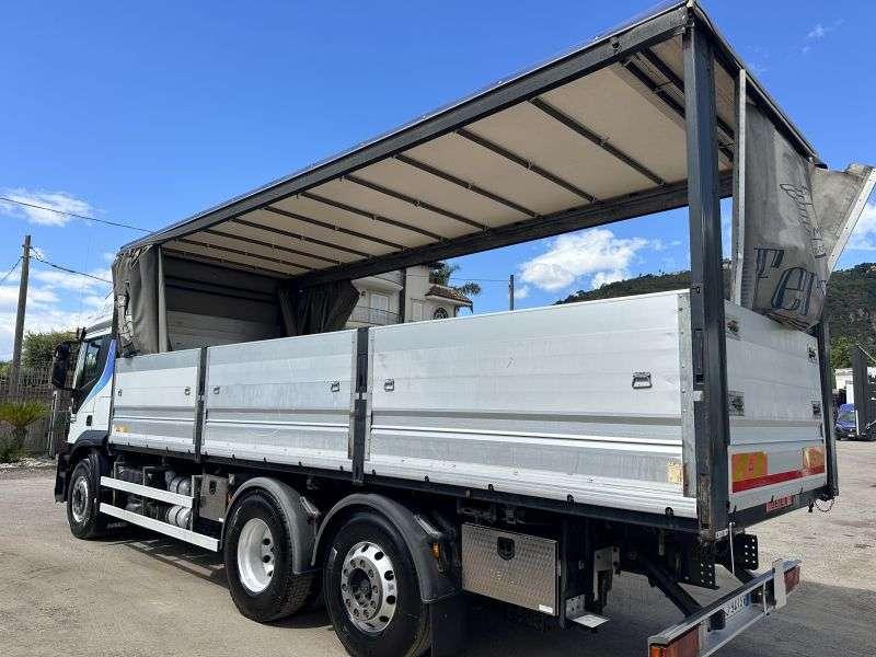 Iveco Stralis 460 Photo 4