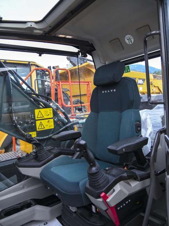Volvo EC210FNL5 Photo 18