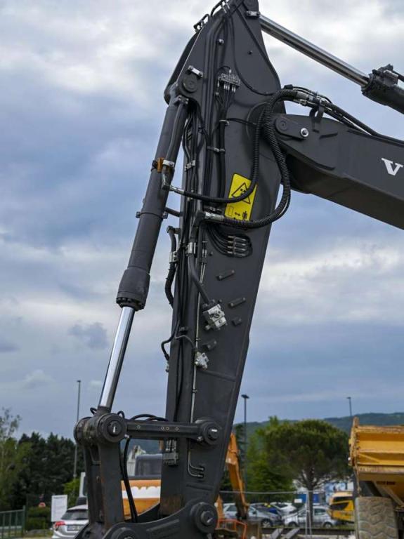 Volvo EC210FNL5 Photo 7