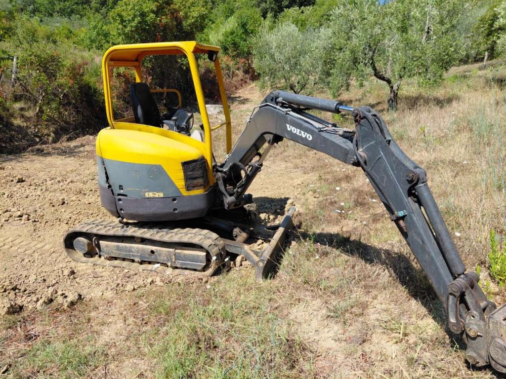 Volvo ECR28 Photo 1