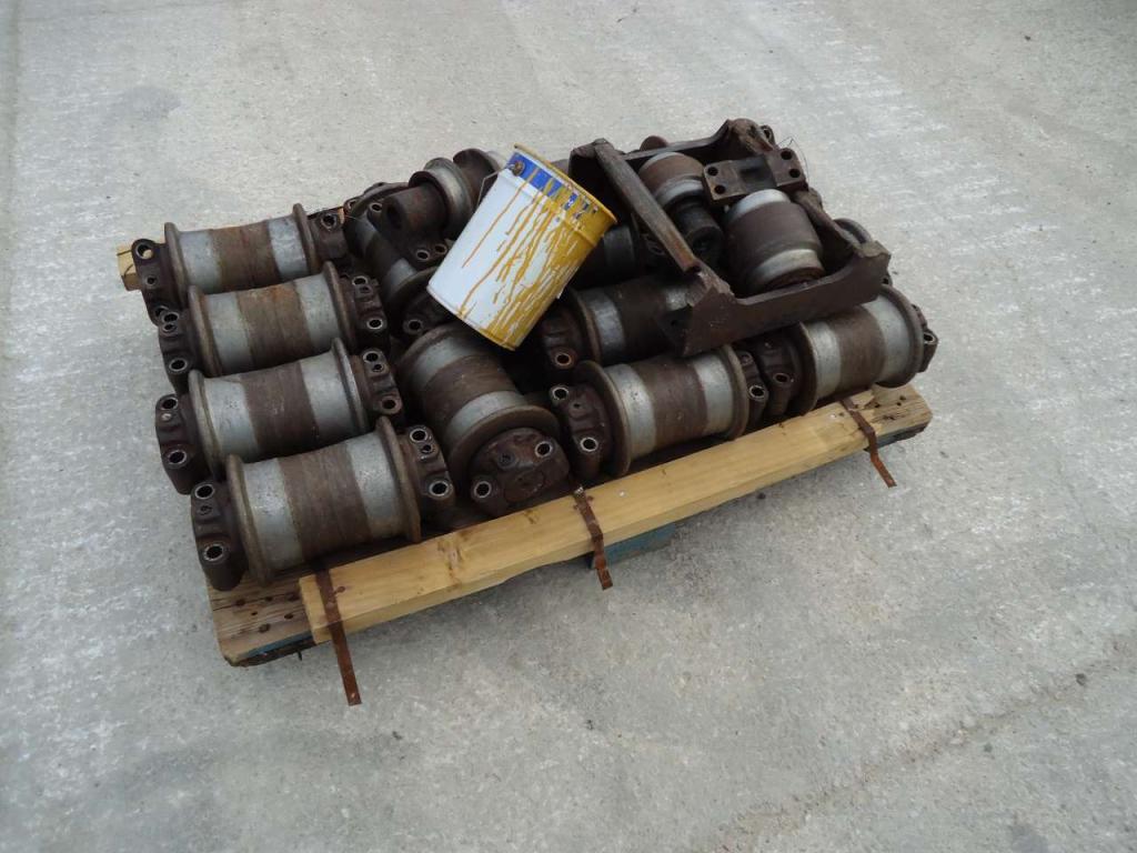 Track rollers for Fiat Hitachi EX215 Photo 1