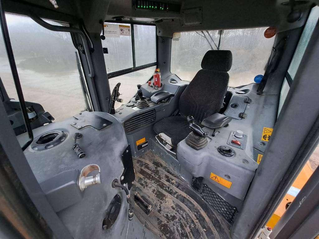 Liebherr PR736LGP Photo 14