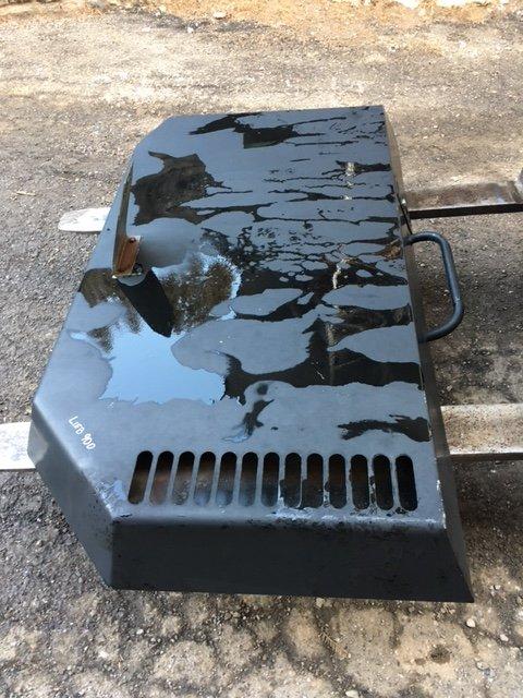 Hood and body panel for Liebherr 900 Photo 1