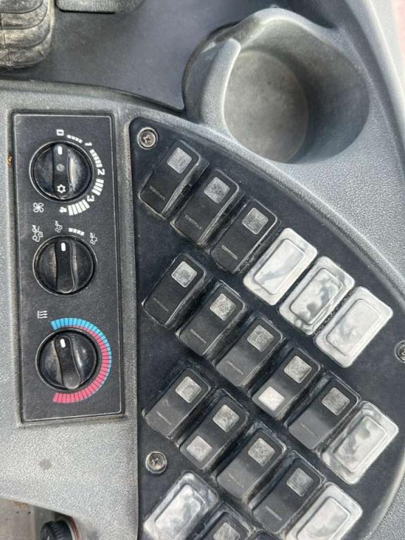New Holland W 110 B Photo 6